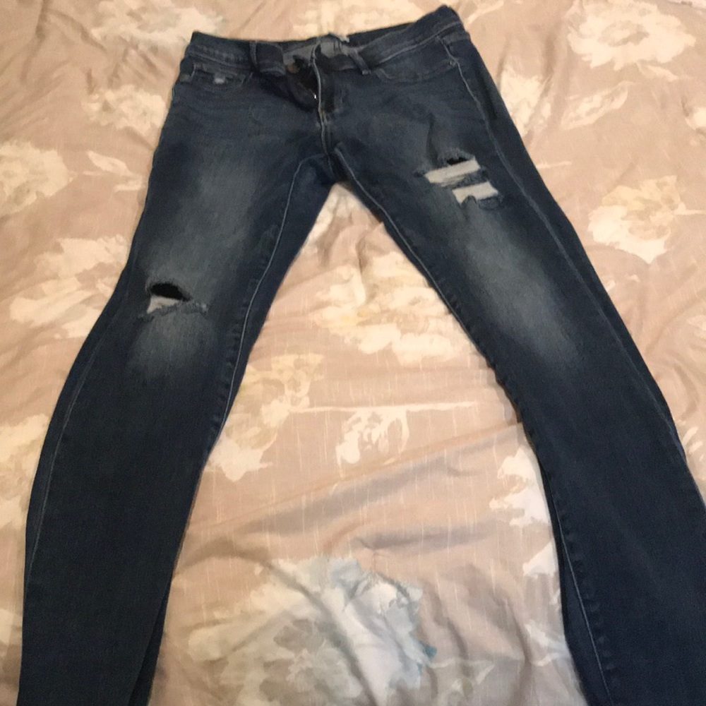 New York and Co ripped jeans
